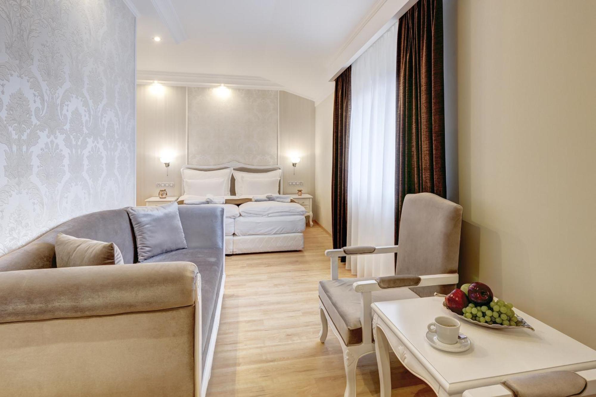 Boutique Hotel Diama Mratin Exterior photo