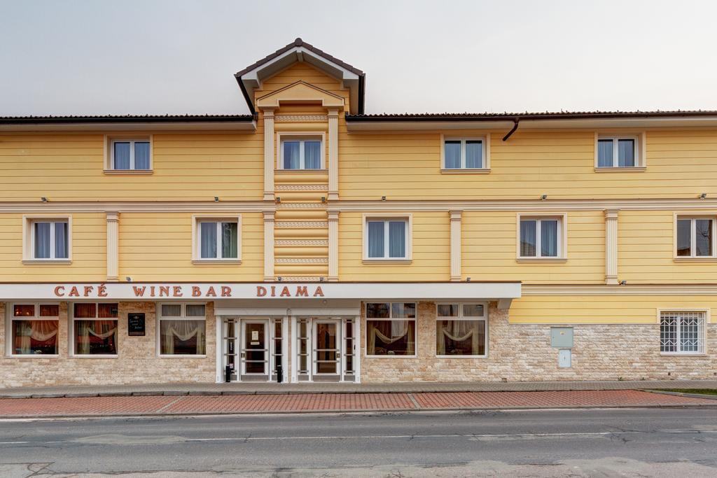 Boutique Hotel Diama Mratin Exterior photo