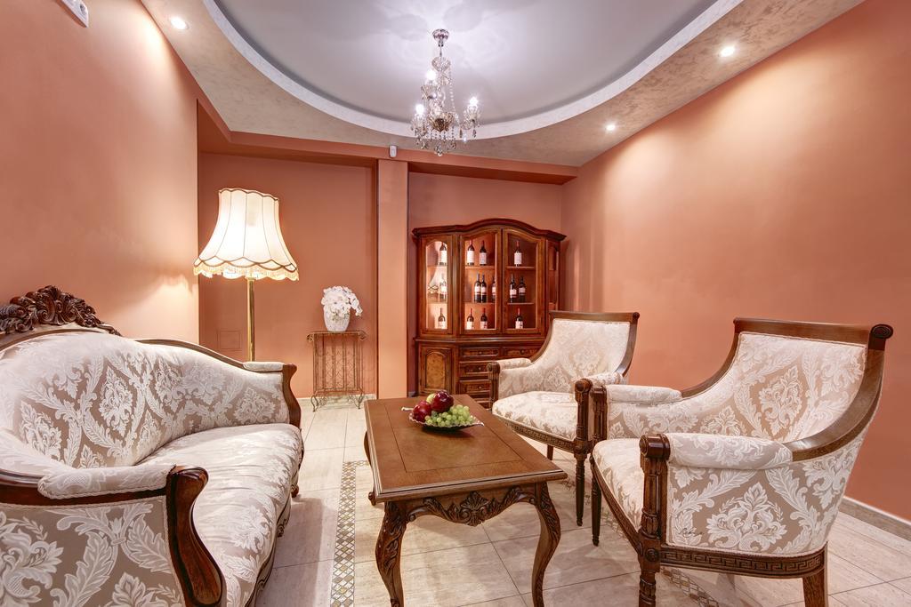 Boutique Hotel Diama Mratin Exterior photo